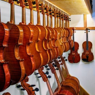 Hanging violins